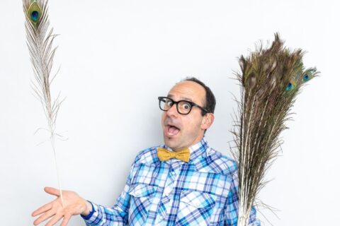 AR Professor Wow peacock feathers